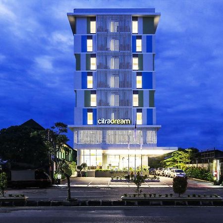 Hotel Citradream Cirebon Extérieur photo