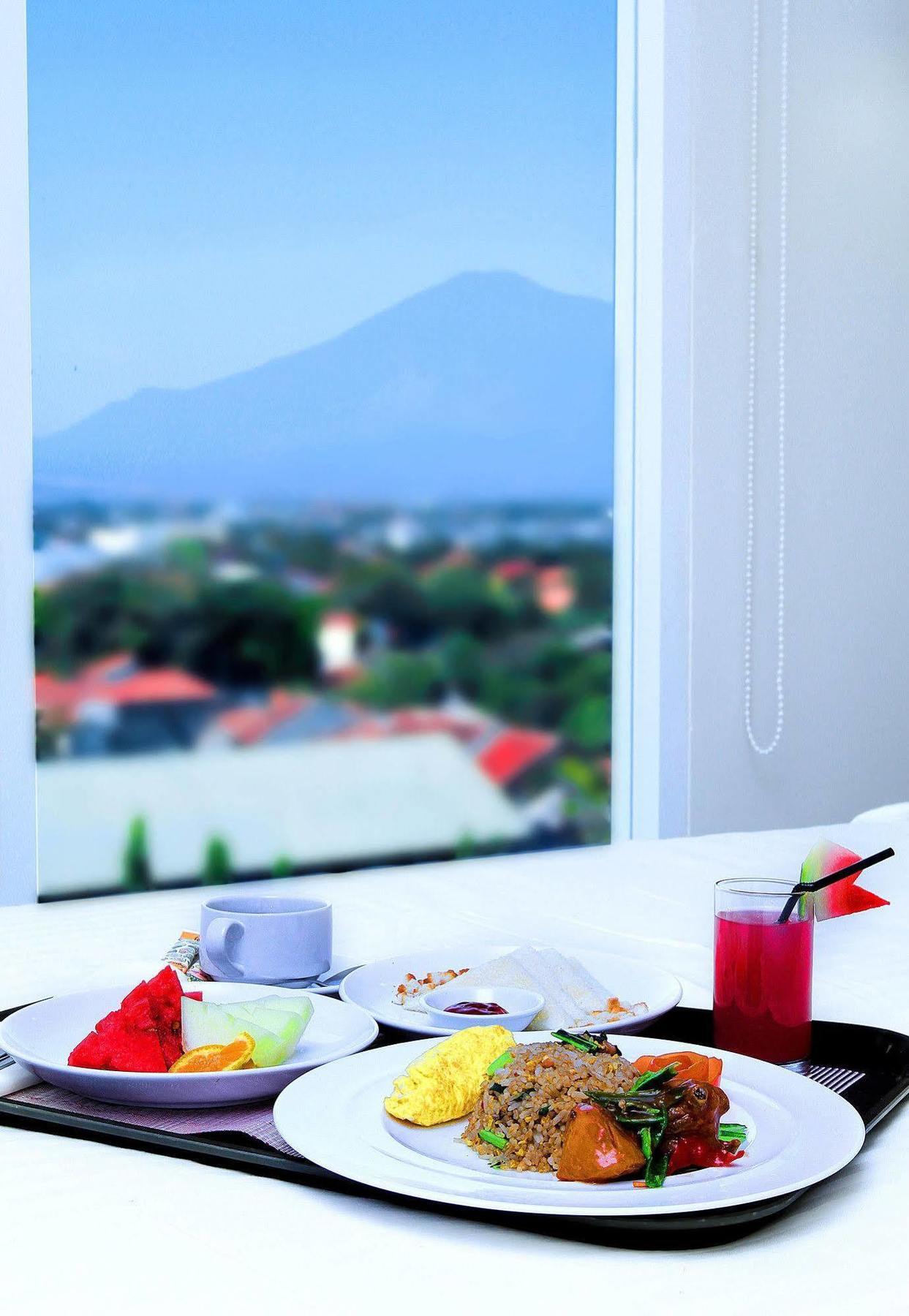 Hotel Citradream Cirebon Extérieur photo